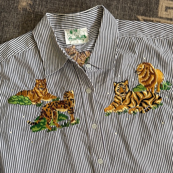 RARE VINTAGE Striped Shirt button down  Tiger Embroidery - Picture 2 of 7